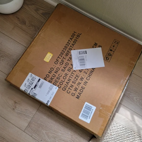 Amazon | Outdoor Side Table - Picture 5 of 5